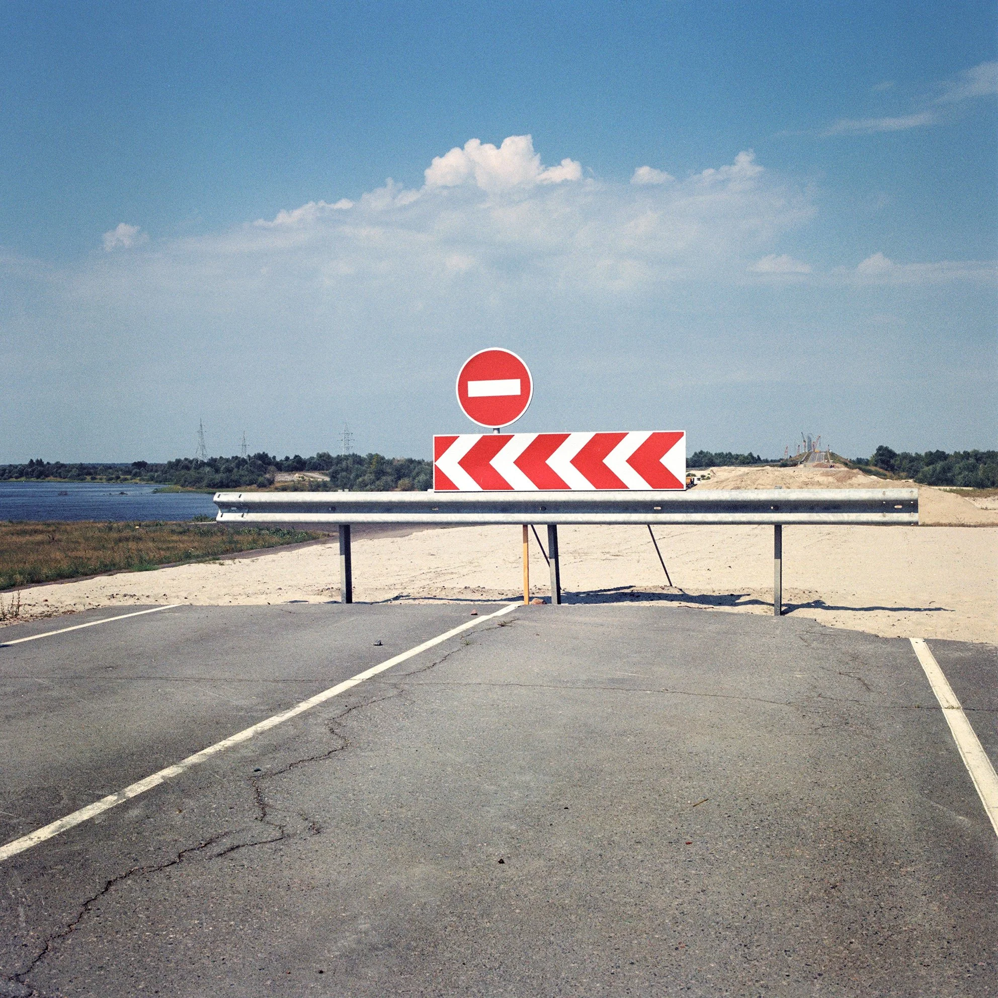  Bridge in works on the river Pripiat, near the border with Ukraine. 
