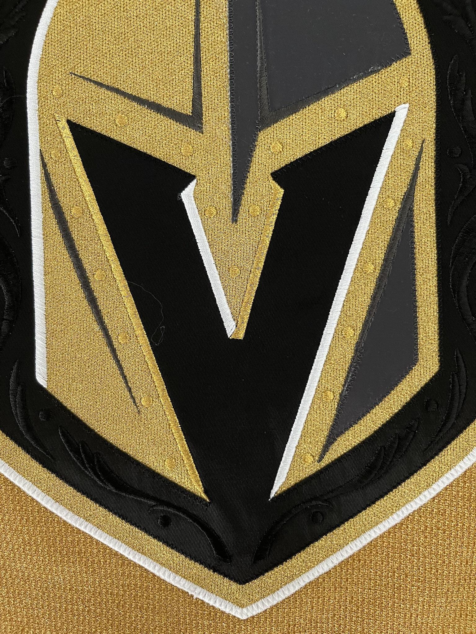 Shea Theodore Golden Knights Black 2020 21 Iridescent Holographic  Collection Jersey em 2023