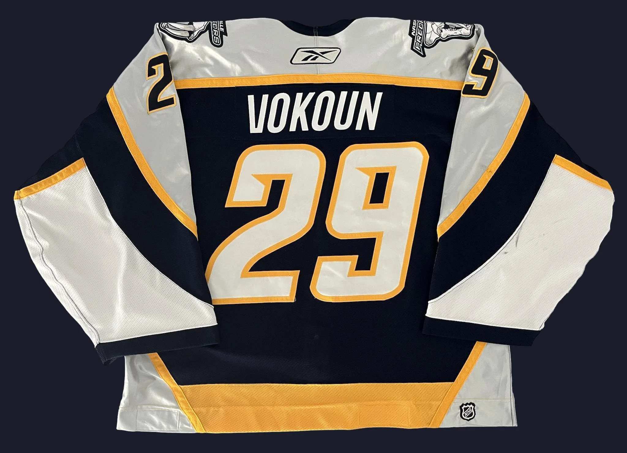 Tomas Vokoun 2005-2006 Nashville Predators Navy Set 1