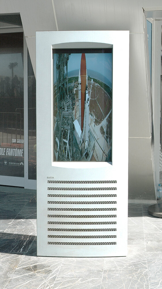 Case-study-outdoor-LCD-imotion-46-portrait-single-Shopping-Mall-Casablanca-Morocco.jpg