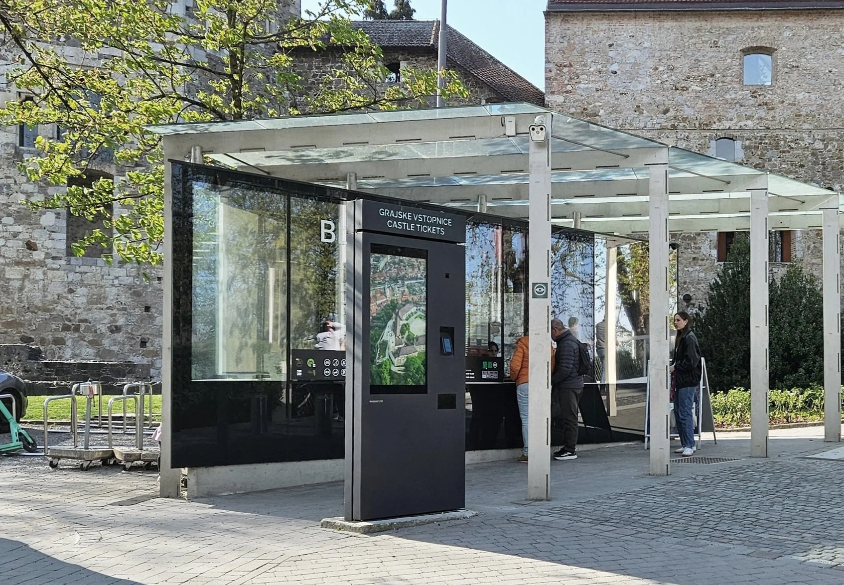 From Promotion to Ticketing: The Evolution of Digital Signage at Ljubljana Castle