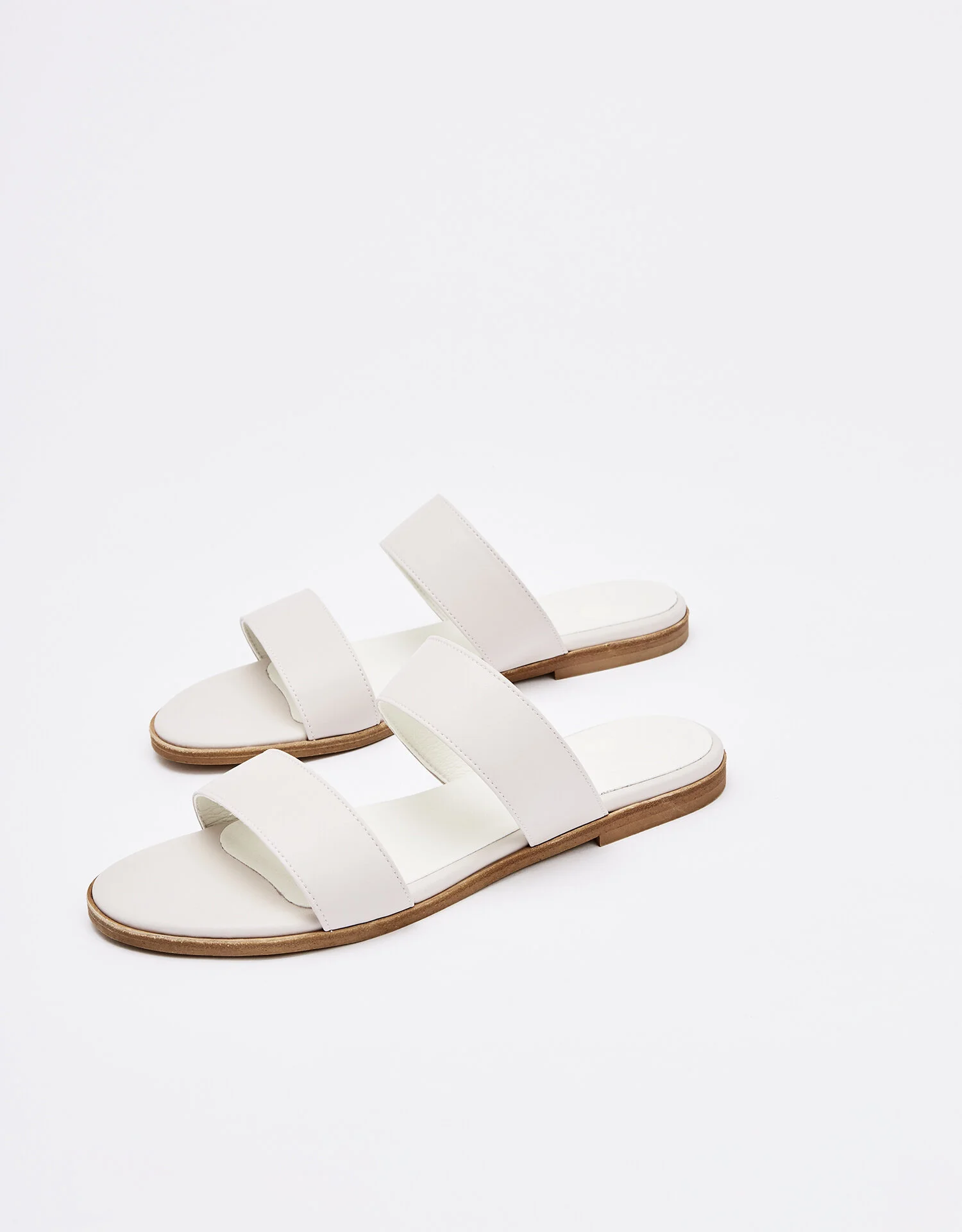 NTF_StrappySlide_adria_pearlmicro_both.jpg
