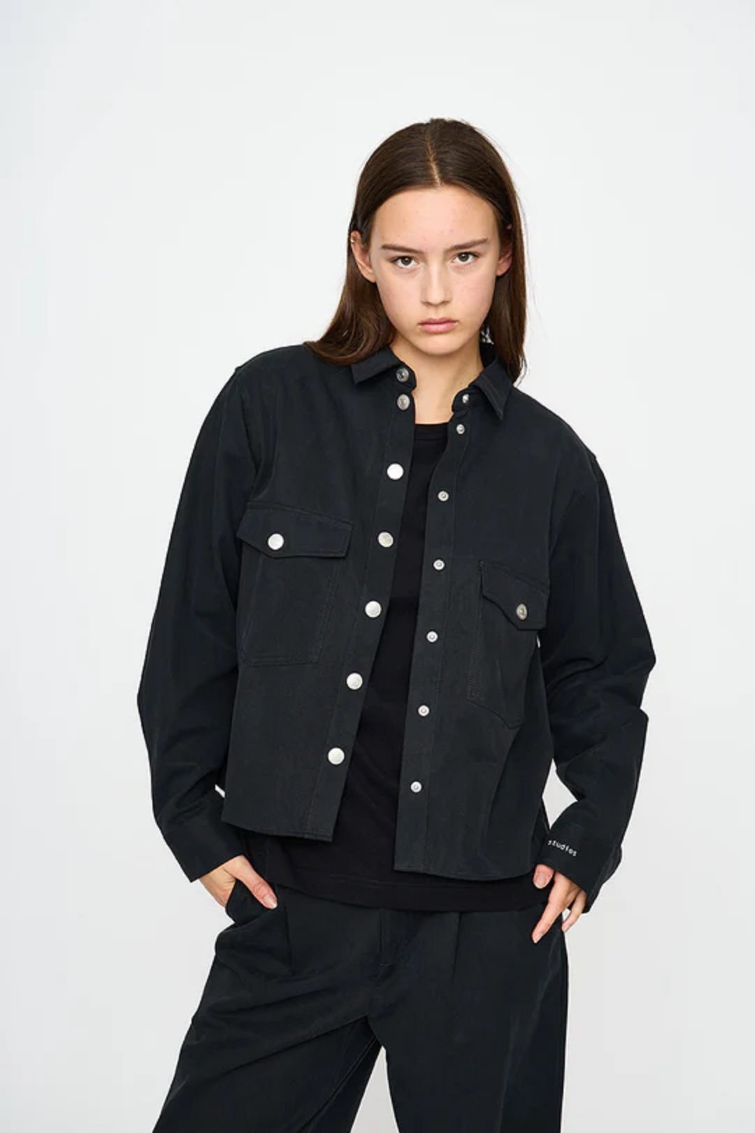 ESMara_Shirt_Jacket-Shirts_Blouse-ES424-308-001_Black_8a9a4a8a-d73b-4bde-b63c-5e09b44fdd78_540x.jpg
