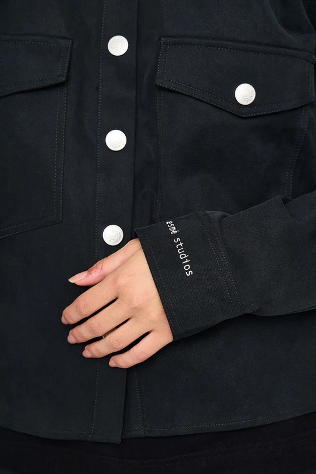 ESMara_Shirt_Jacket-Shirts_Blouse-ES424-308-001_Black-2_db26e45d-0d17-429c-991d-196cfbe1f208_540x.jpg