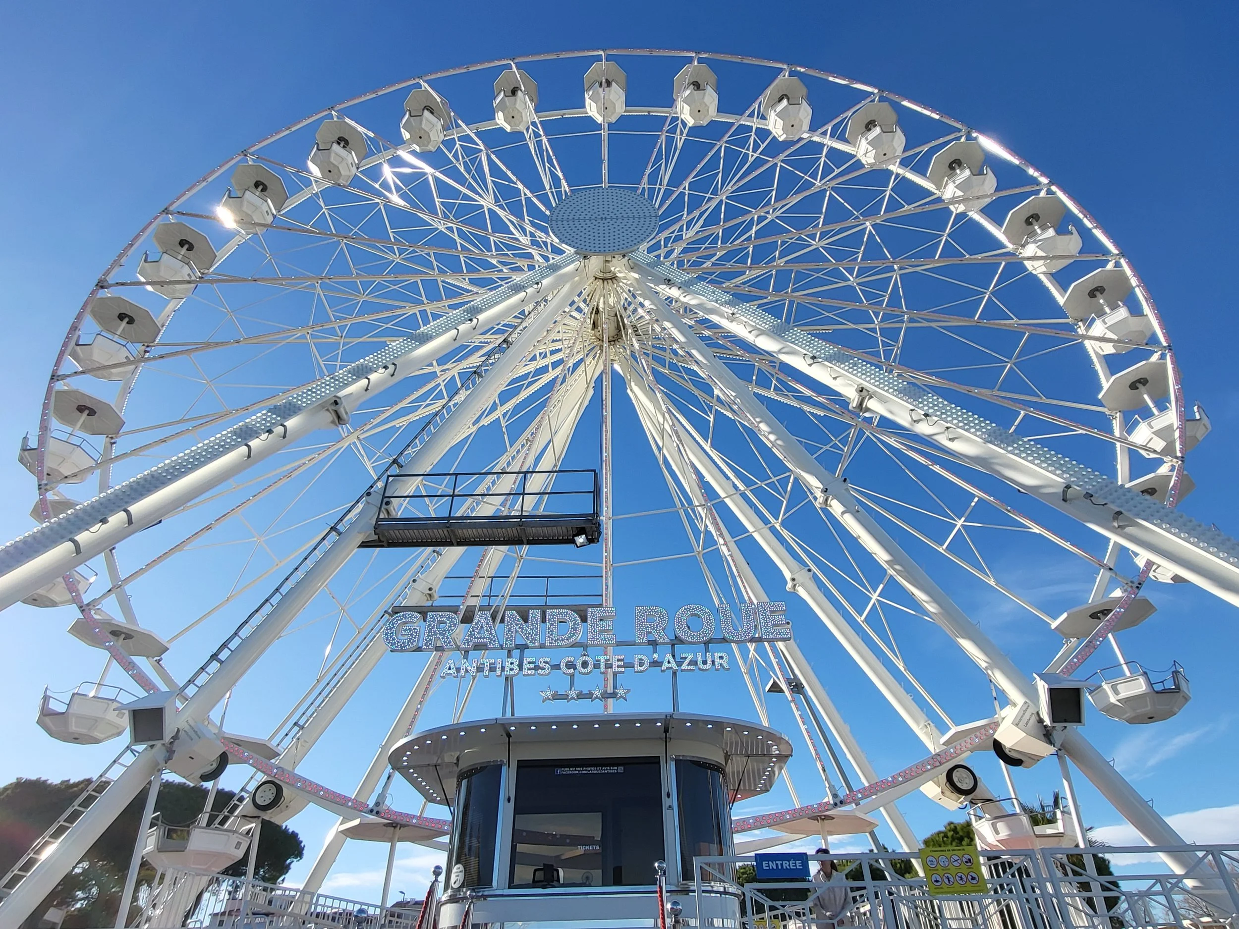 USD weaker as US Fed Chairman faces subpoenas &amp; weak employment data