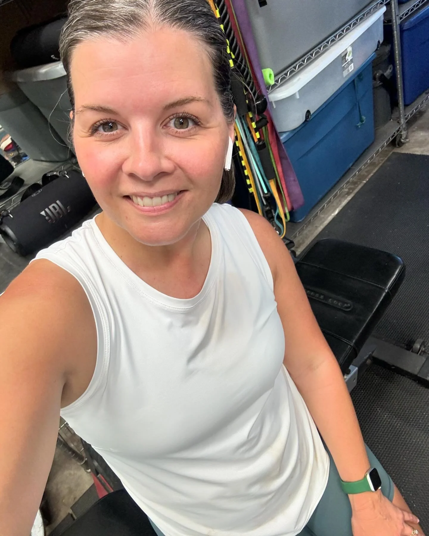 It&rsquo;s too late, too hot but I did it anyways.  Speed work and legs ✅
.
.
.
#dontgiveup #faster5k #mamarunner #floridarunner #doitanyways #sundaymotivation #weeklywins #week1complete #runningcommunity #fasterwayrunner #fasterwaytofatlosscoach #le