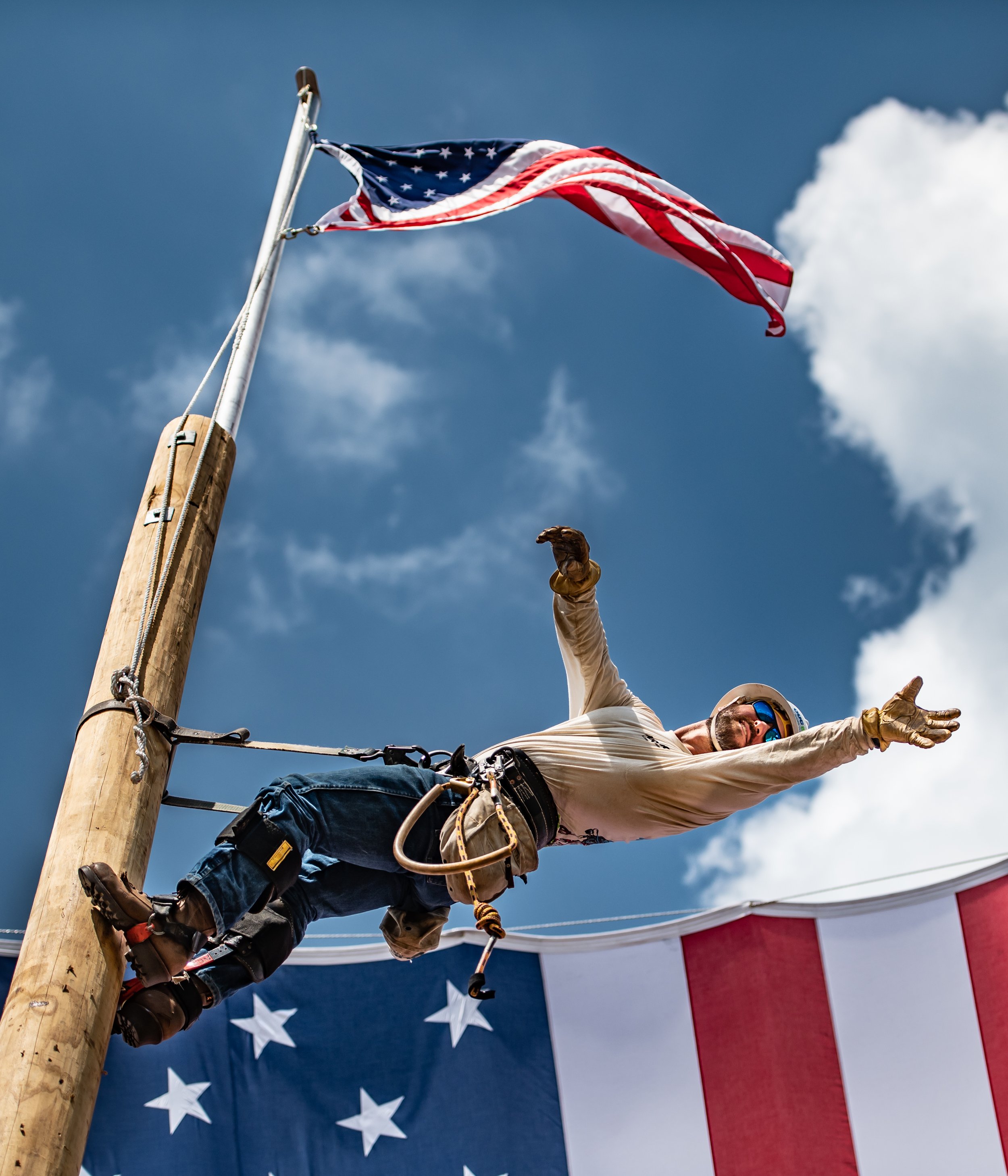 Patriotic Lineman