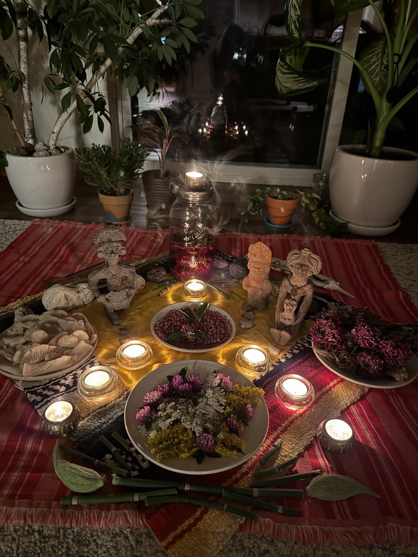 Ceremony &amp; altar work anchors you into to the energy you want to embody, radiate, &amp; carry forward in a more visceral, expansive way.
​
It&rsquo;s super easy, intuitive, fun &amp; energizing once you get the hang of it. (👉Wanna join a group o