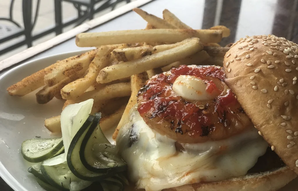 Hawaiian-Burger-1.jpg
