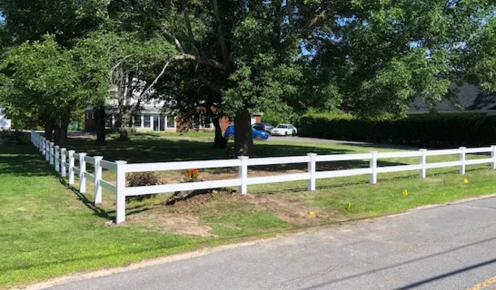 vinyl-fence.jpg
