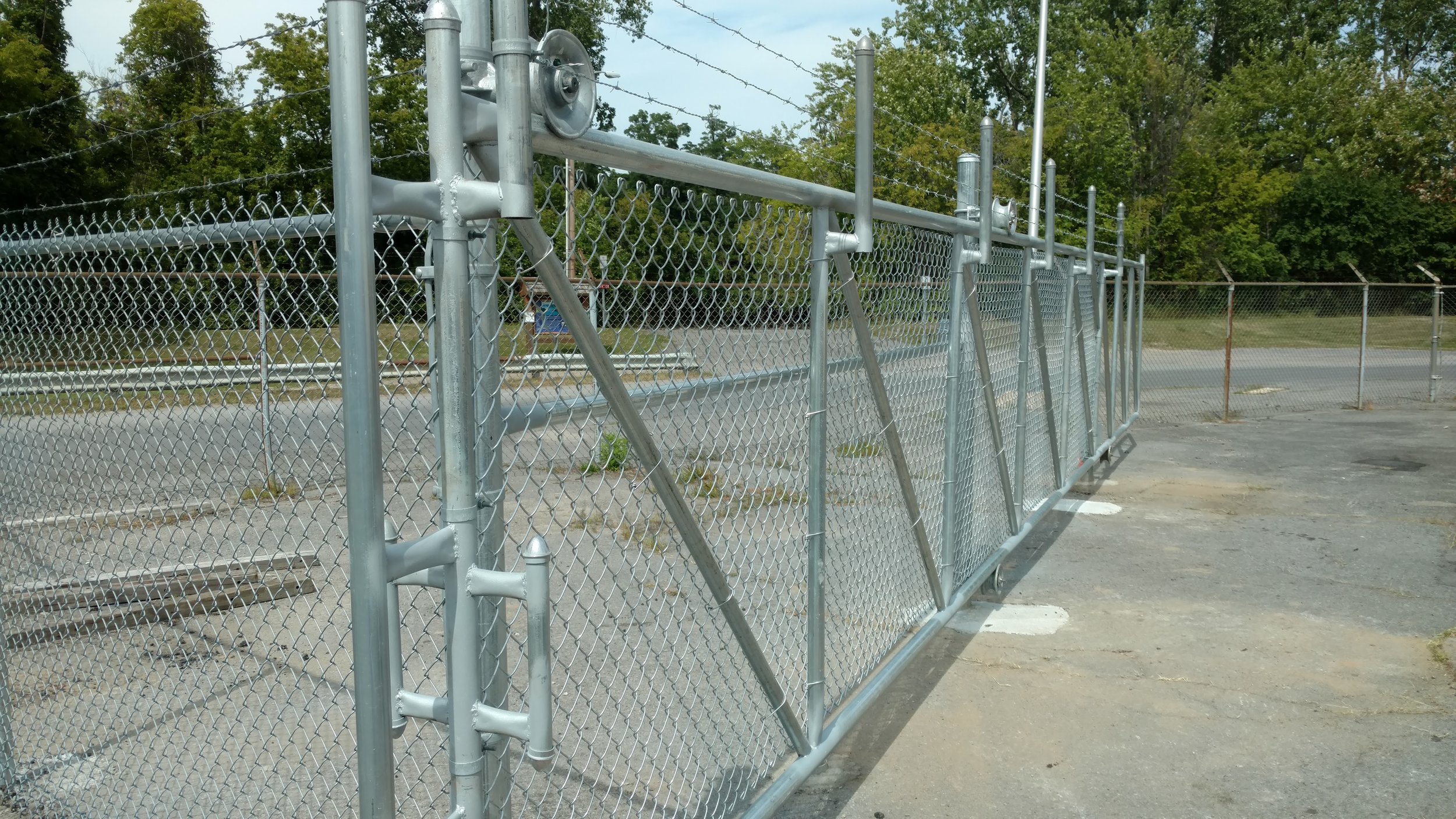 Chain Link Commercial Gate