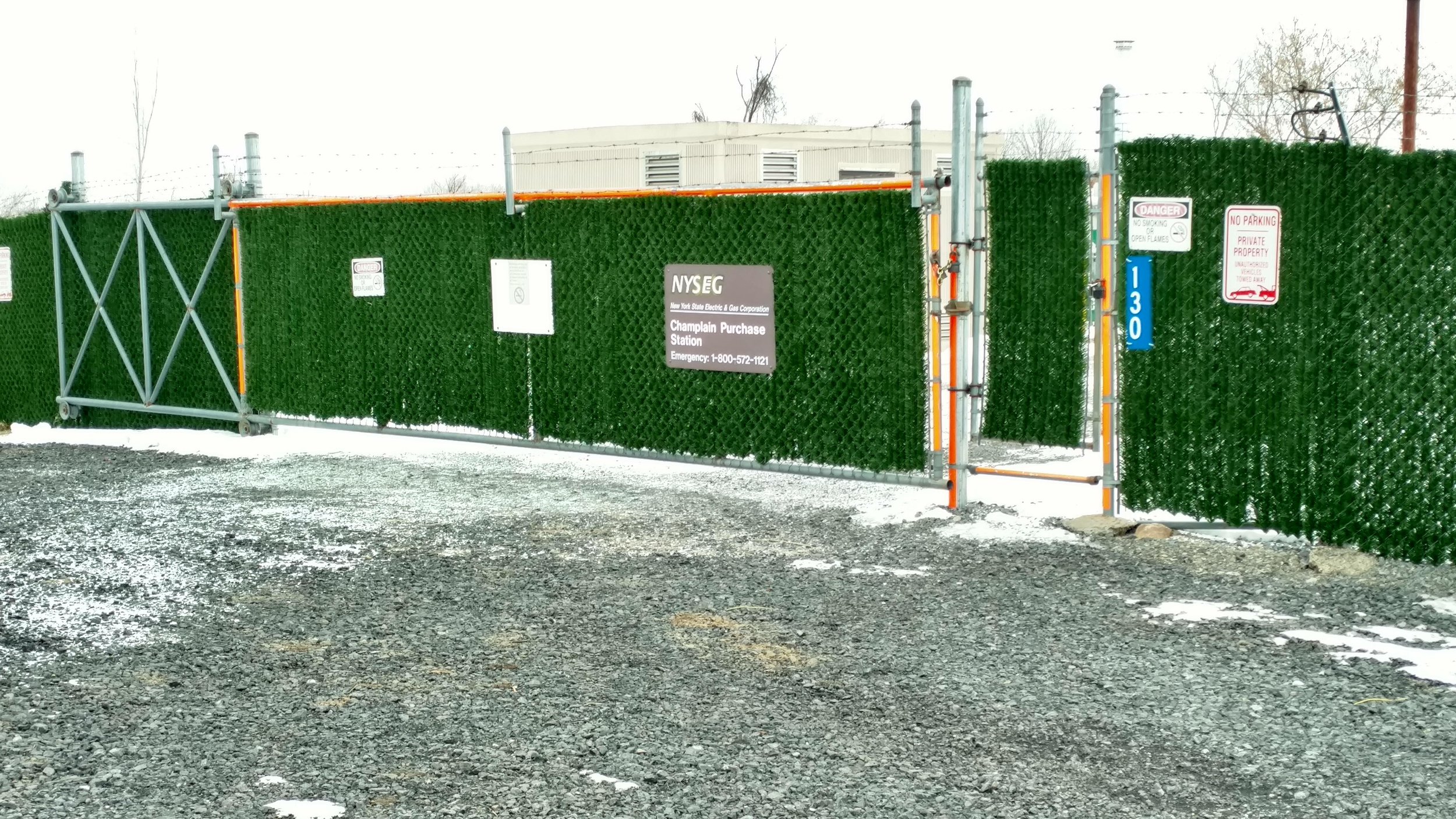 Chain Link Commercial Enclosure