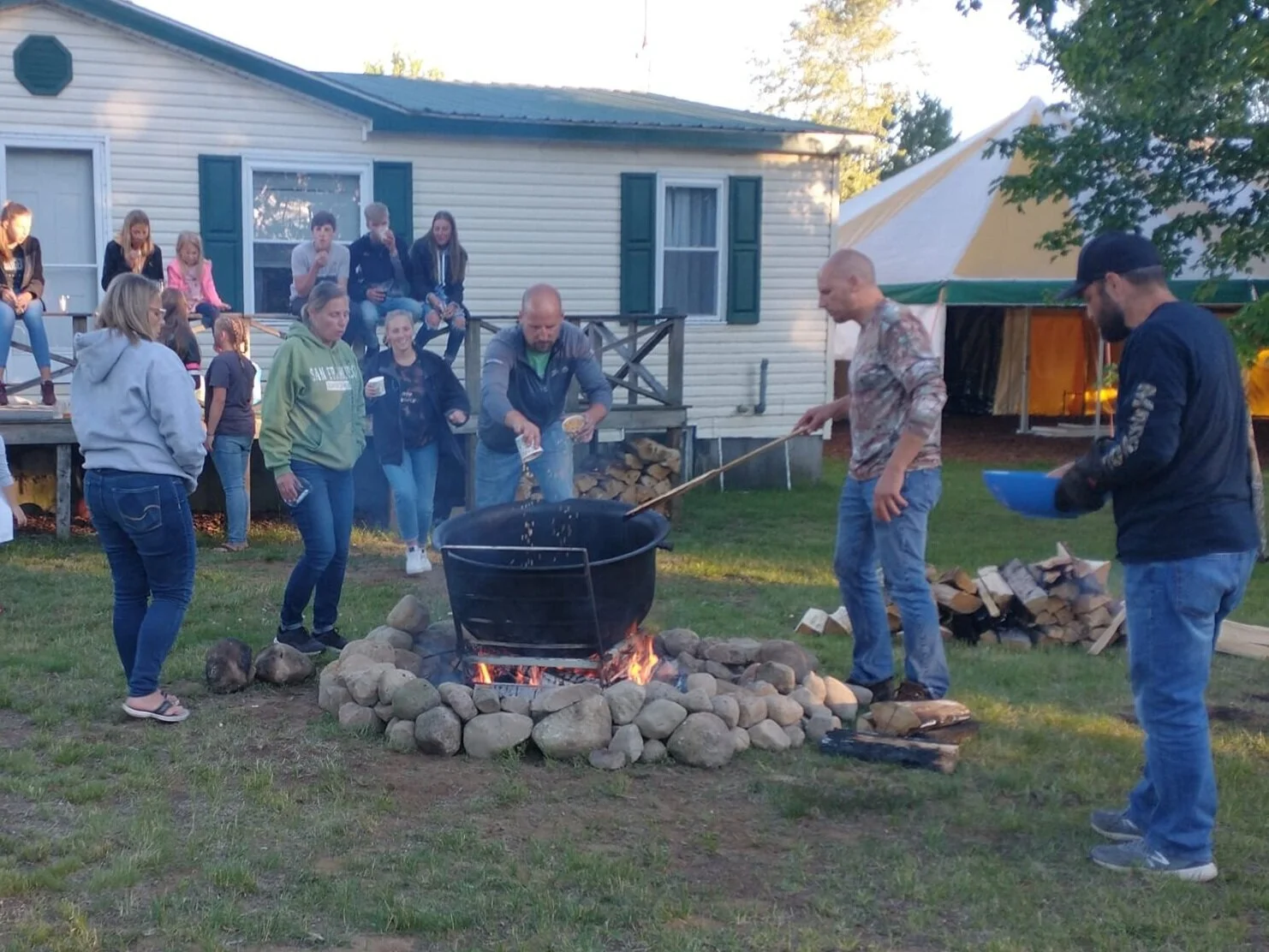 Living Hope Ministries Community Nights! 