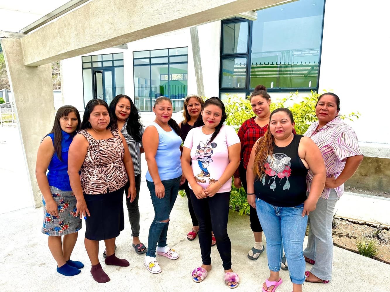 el-salitre-team-in-front-of-our-new-building.jpg