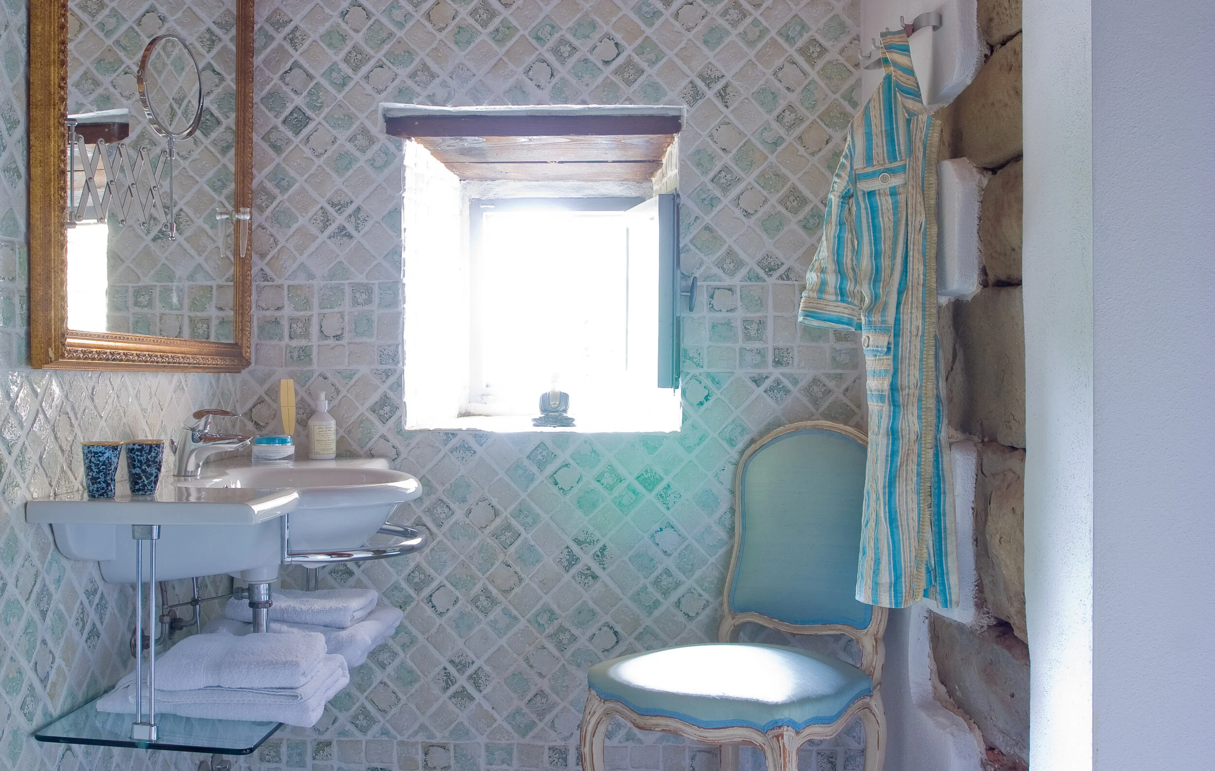 Podere Villole Montevarchi Toskana Italien Apartment Firenze Badezimmer mit Tageslicht