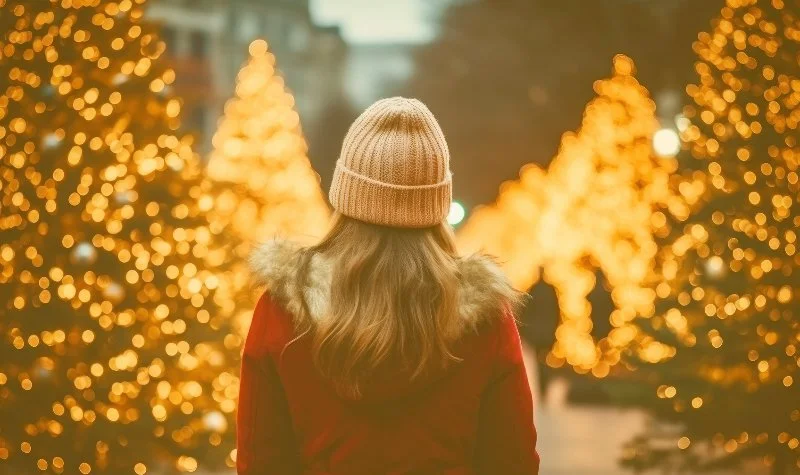 674: Seasonal replay - How to calm social anxiety this holiday season 