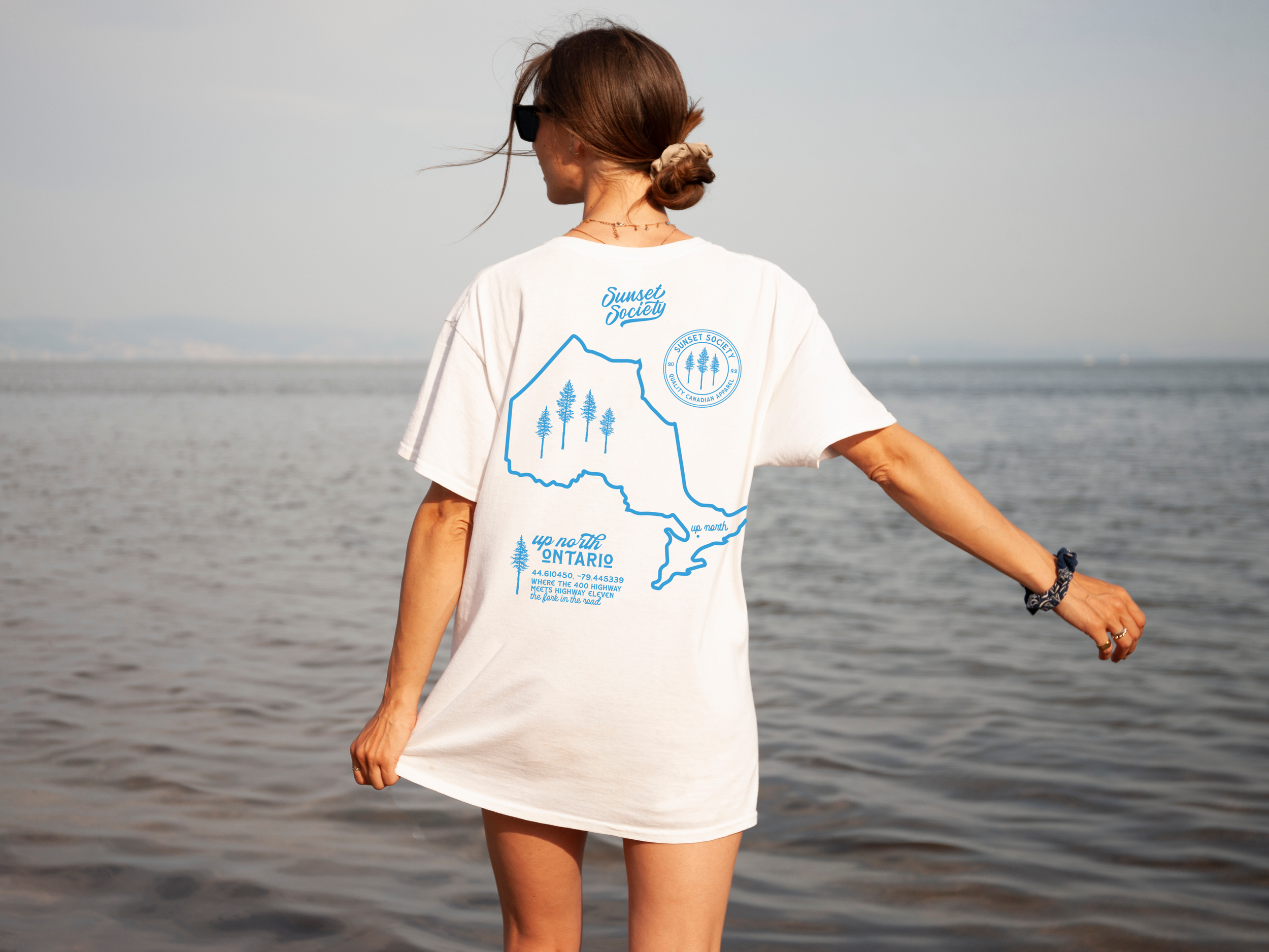 UP NORTH Tee - Beach Day Blue