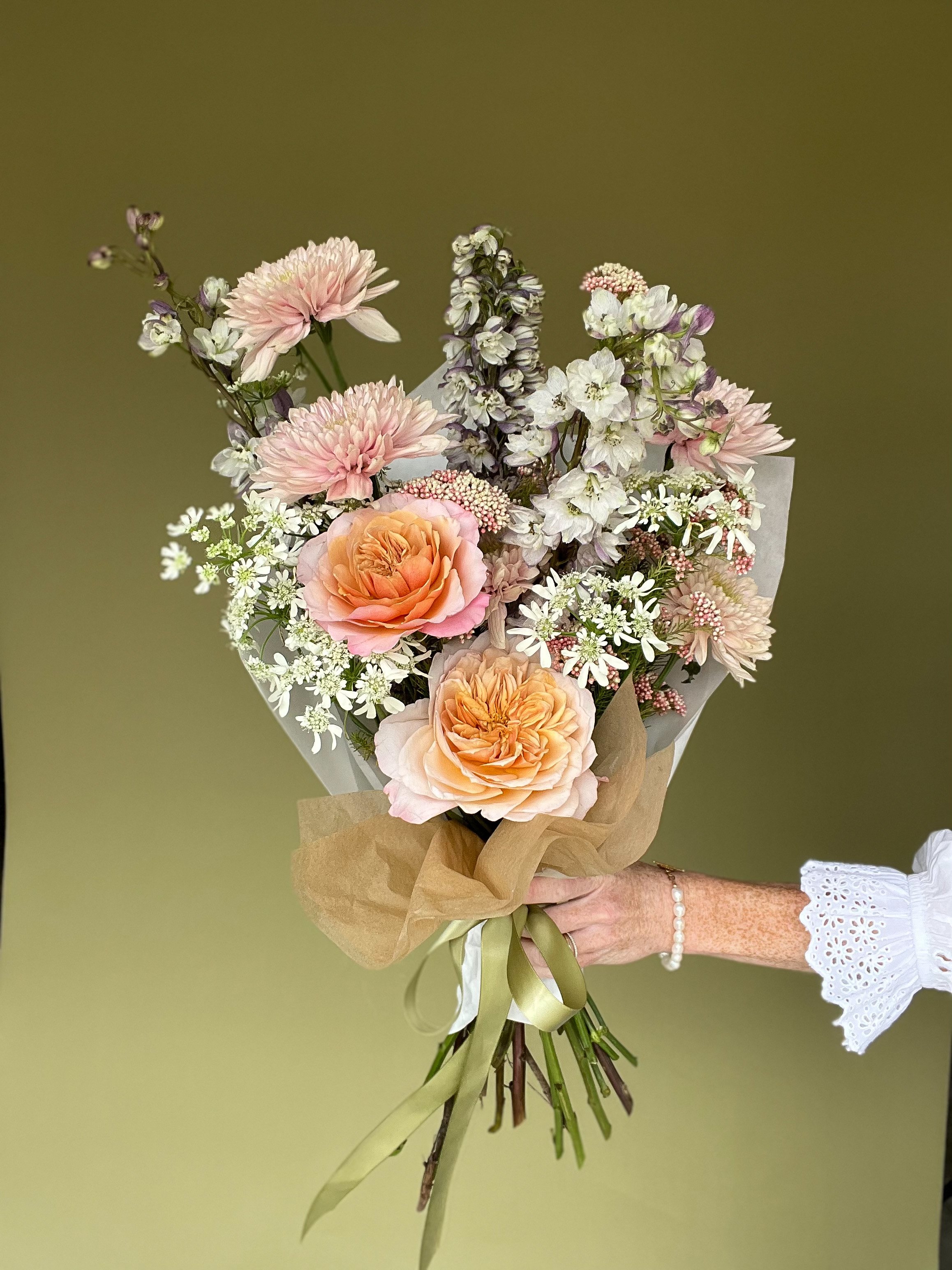 Mother's Day Flower Wrap Bouquet – GALLERY FLOWERS