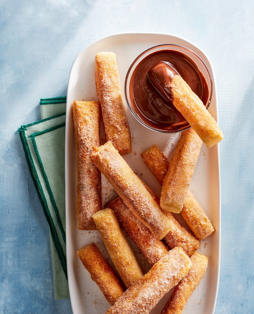 Churro 1 _EWeitala_SuperEasyTeenBaking_CinSugarChurrosChocDip_38703.jpg