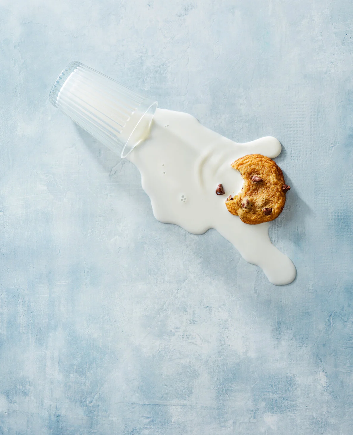 Spilled milk and cookie_EWeitala_SuperEasyTeenBaking_SpilledMilkChocChipCookie_39553.jpg