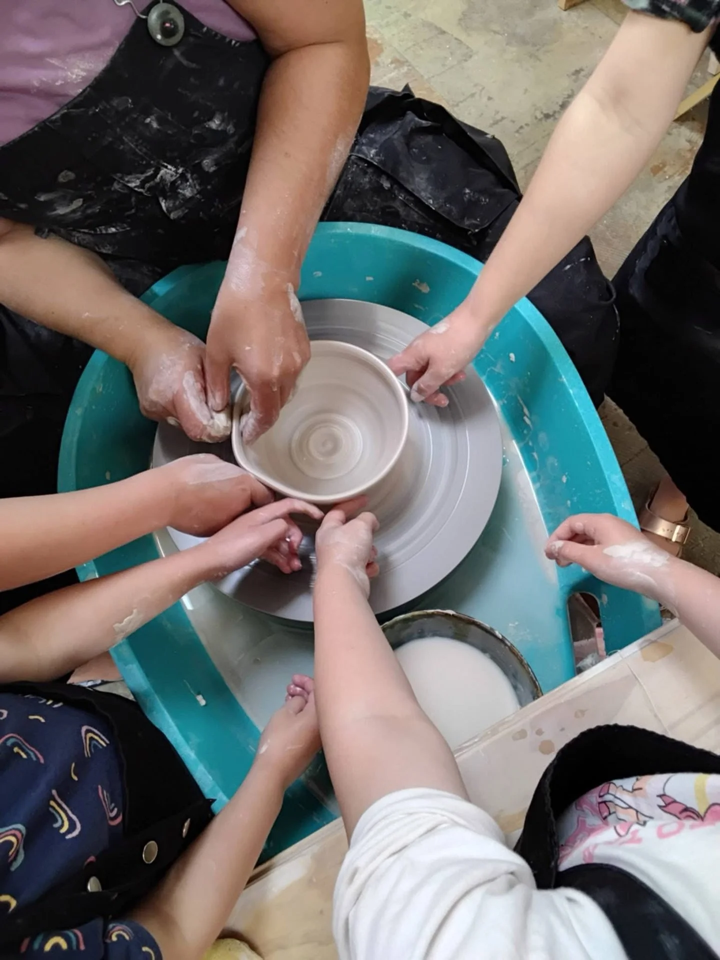 Ever fancied learning how to make pottery? The georgeous @zehavitceramics is holding both kids Wednesday afternoon pottery lessons and adults Friday morning lessons in 5 week blocks at bloom dunedin! Head over to the Bloom Instagram @bloom_dunedin, w