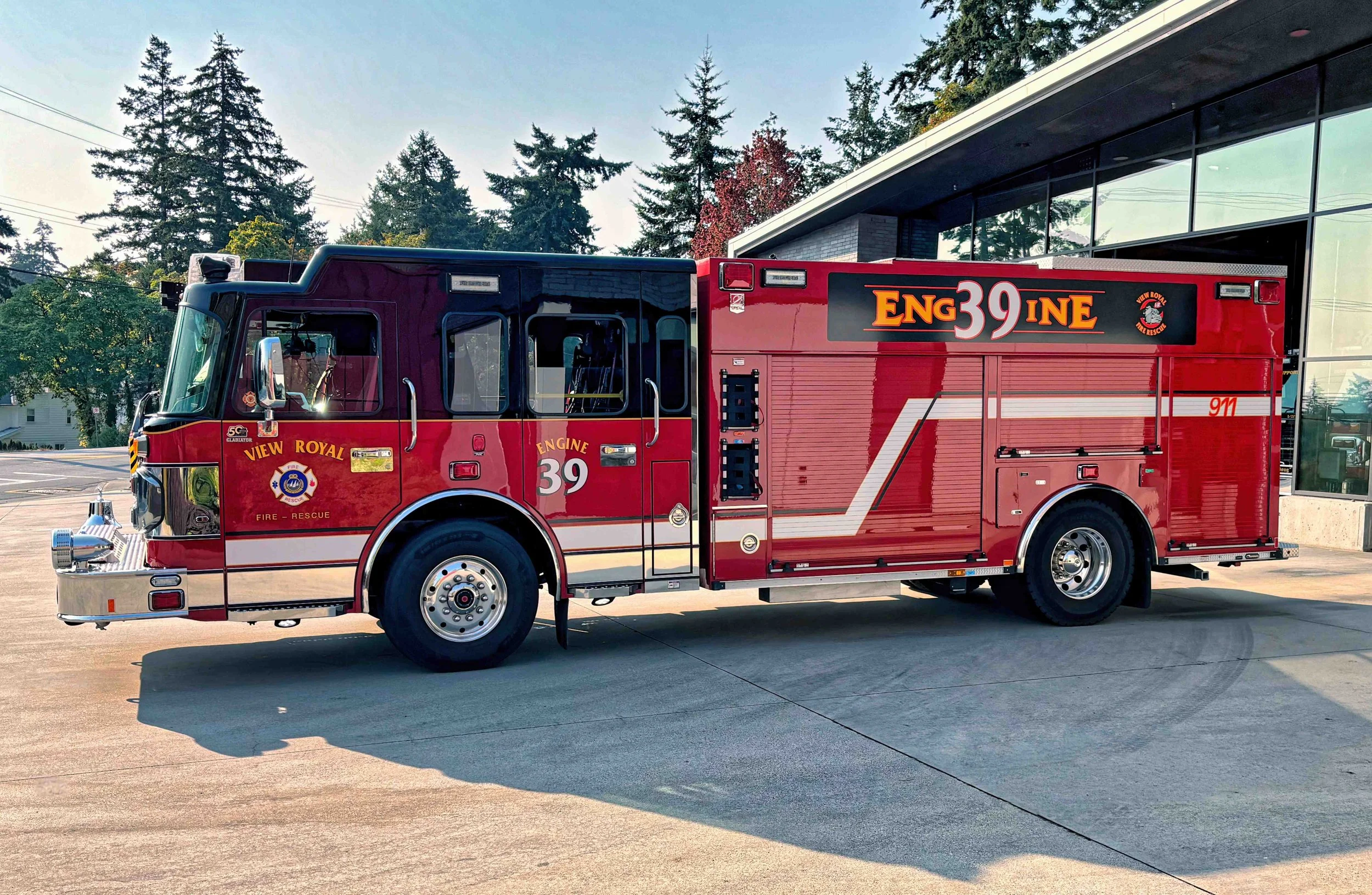 Engine 39 - Side_20 X 13_genErase.jpg