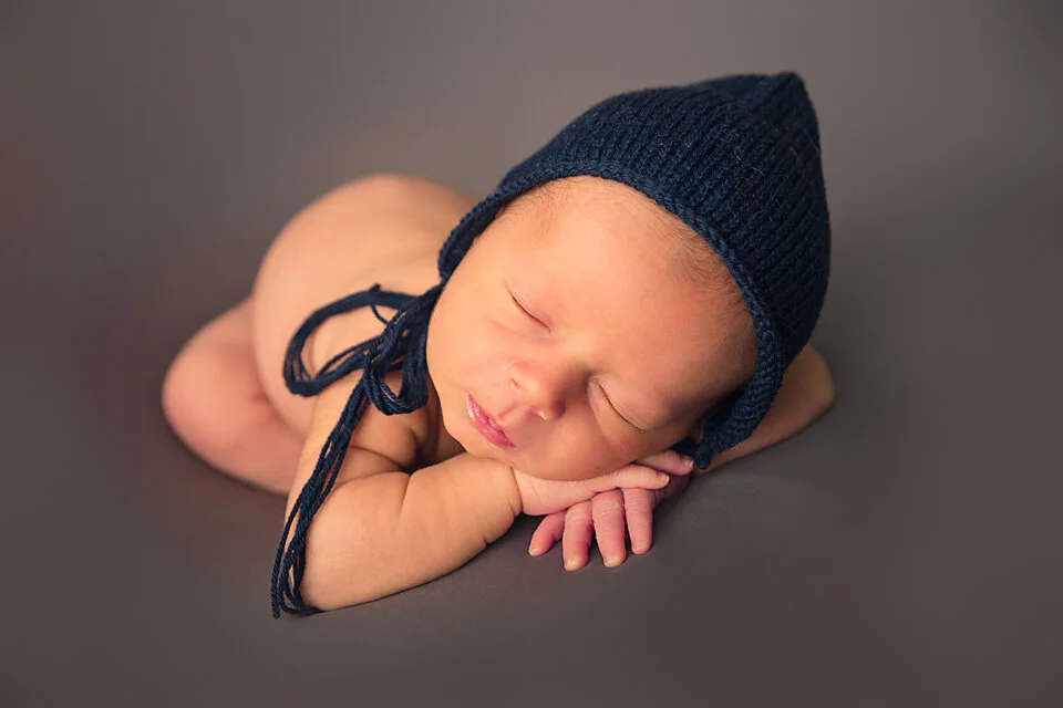 Camden Newborn-6_small.jpg