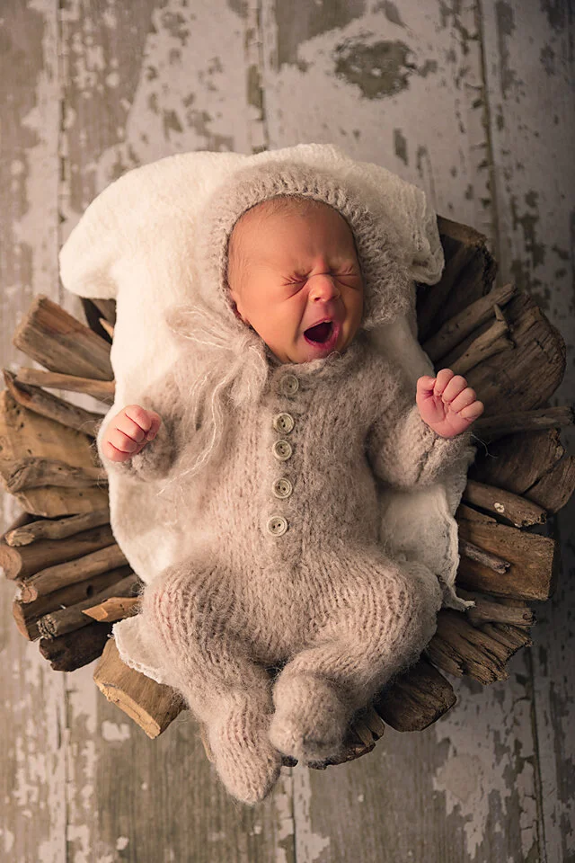 Camden Newborn-18_small.jpg