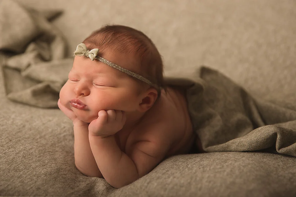 Lilly Newborn Portrait-7_small.jpg