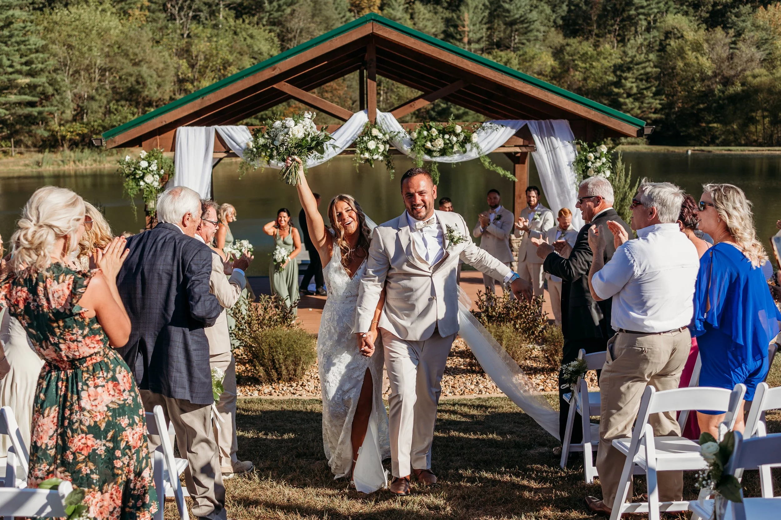 Jaclyn and Jordan Sneak Peek-26.jpg
