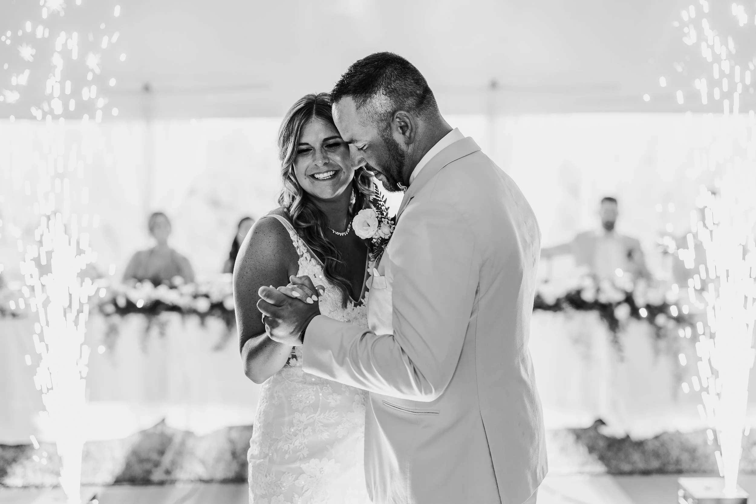 Jaclyn and Jordan Sneak Peek-45.jpg
