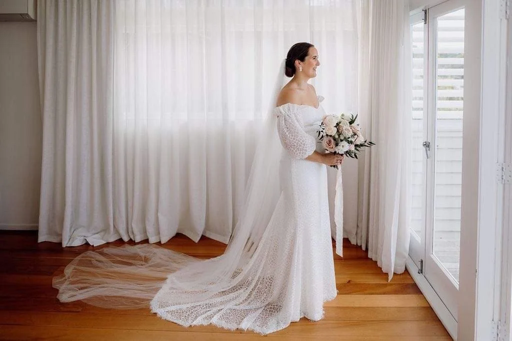 Mudbrick Bride with Bouquet