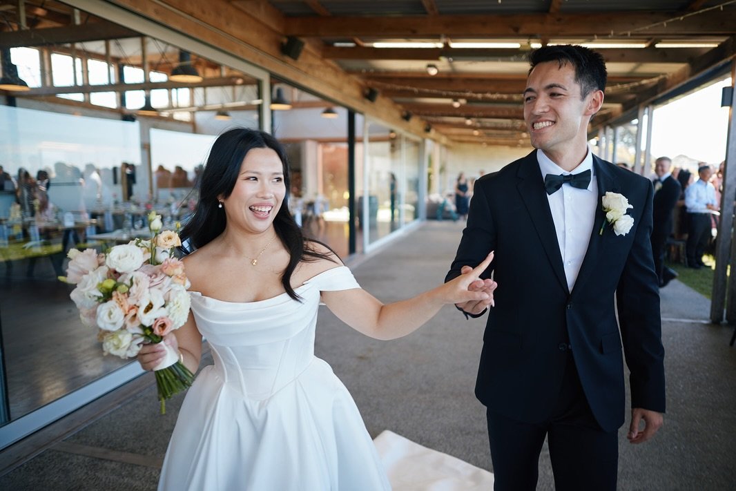 One of my favourite parts of being a wedding florist is seeing an idea slowly come to life. The Pinterest boards, colour palettes, flower recipes, early morning market runs, and all the little details that happen behind the scenes.

Every wedding is 