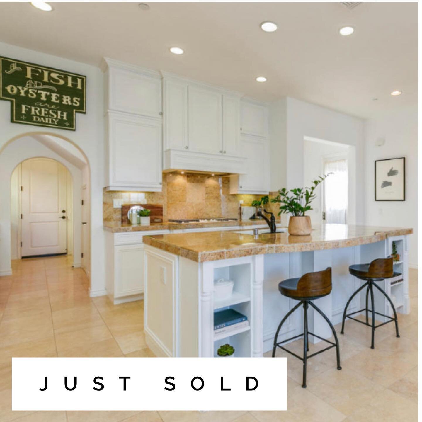 Congratulations to my clients and the darling family who get to call Estuary home! Thank you for the dreamiest escrow @laura.darrah.realtor ! #dreamhome #beachhouse #harborhouse #shanoahcurranhomes #livsothebysrealtyventura