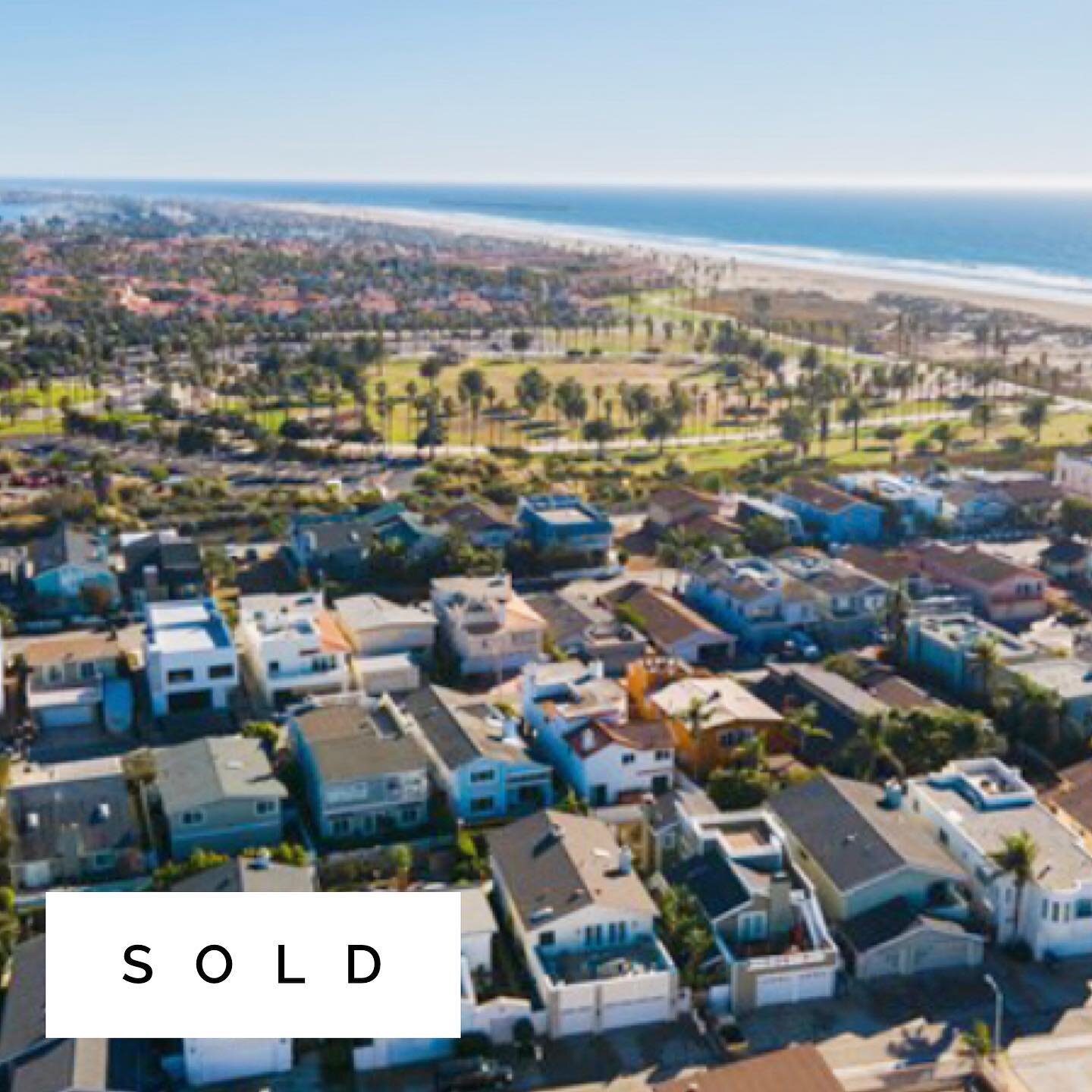 S O L D !
Beach house steps from the sand just sold in serene and gorgeous Mandalay Shores... @marcusbeck.malibu and I thank @suarezbenz for bringing the perfect buyer. #beachhouse #dreamhouse #foreverhome #shanoahcurranhomes #livsothebysventura