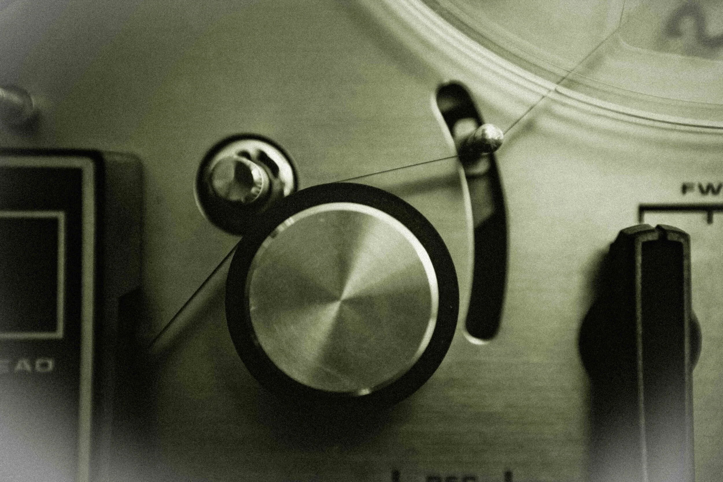  New Wine in Old Bottles: Educational Technology in the performance based classroom.