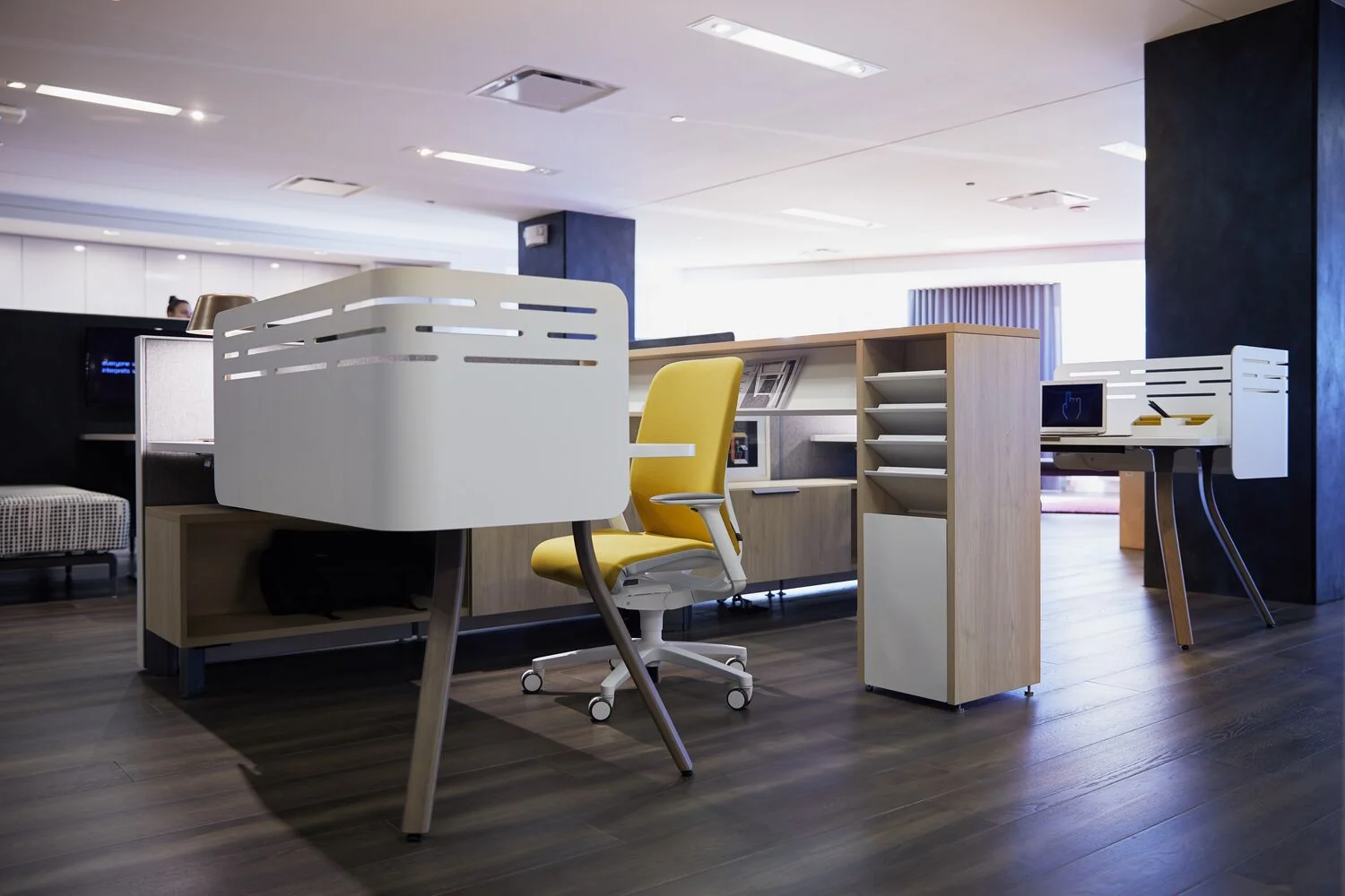 Low_NeoCon Teknion Photos 2019 (50).jpg