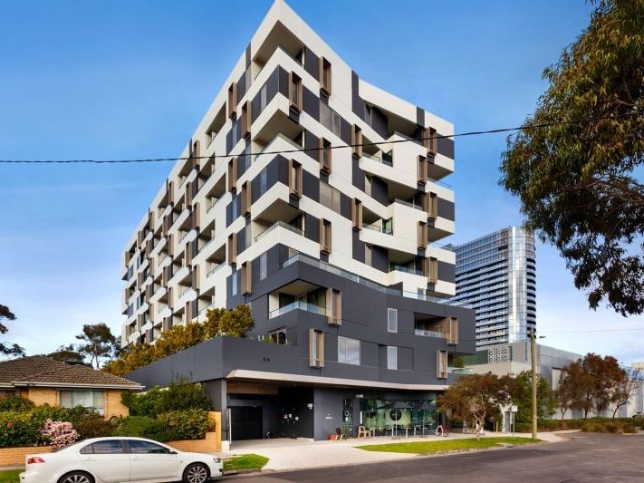 8 WILLINGTON RD BOX HILL.jpg