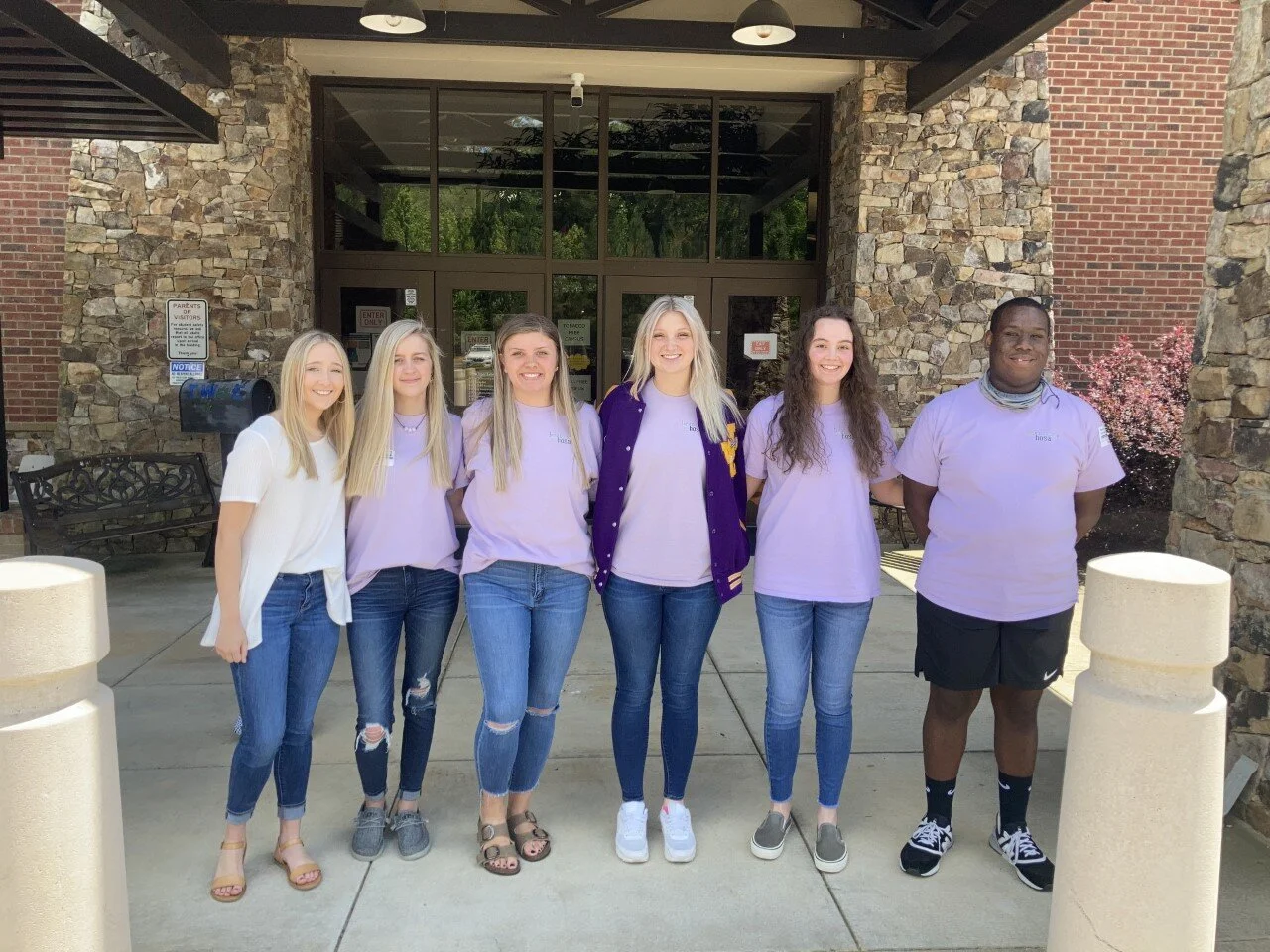 Chapter Spotlight: Jones County Hounds Teach Healthy Habits