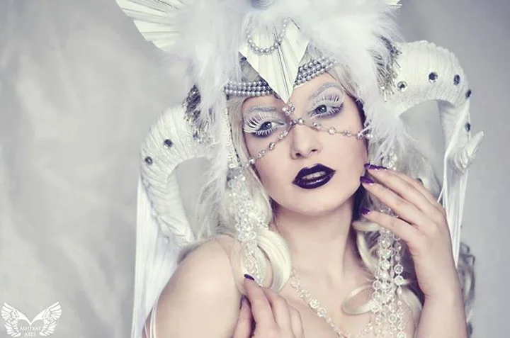 You are SEXY. Yes, you. A blog on being sexy &amp; ENTICING.