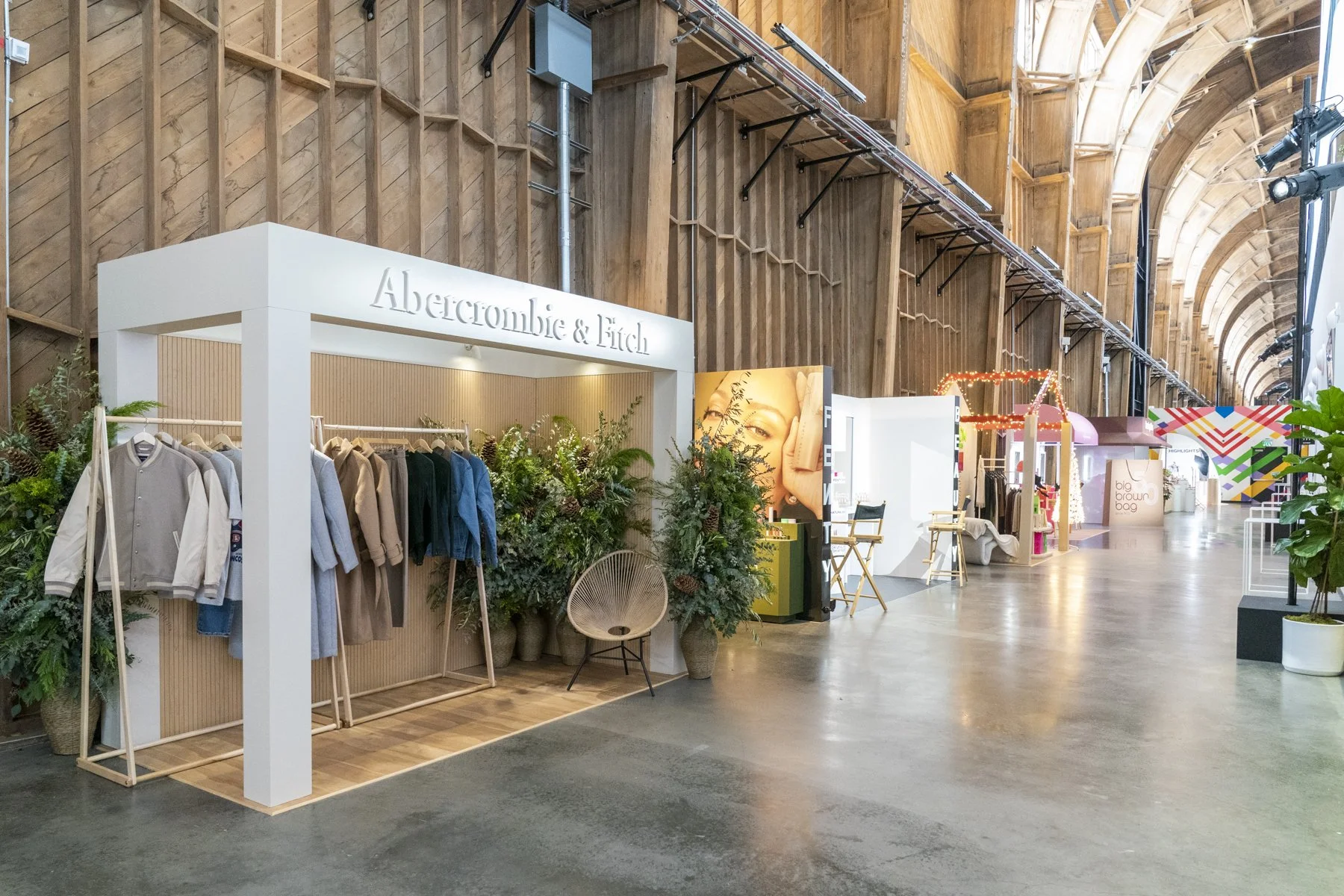  YouTube Shopping Holiday House 2023 