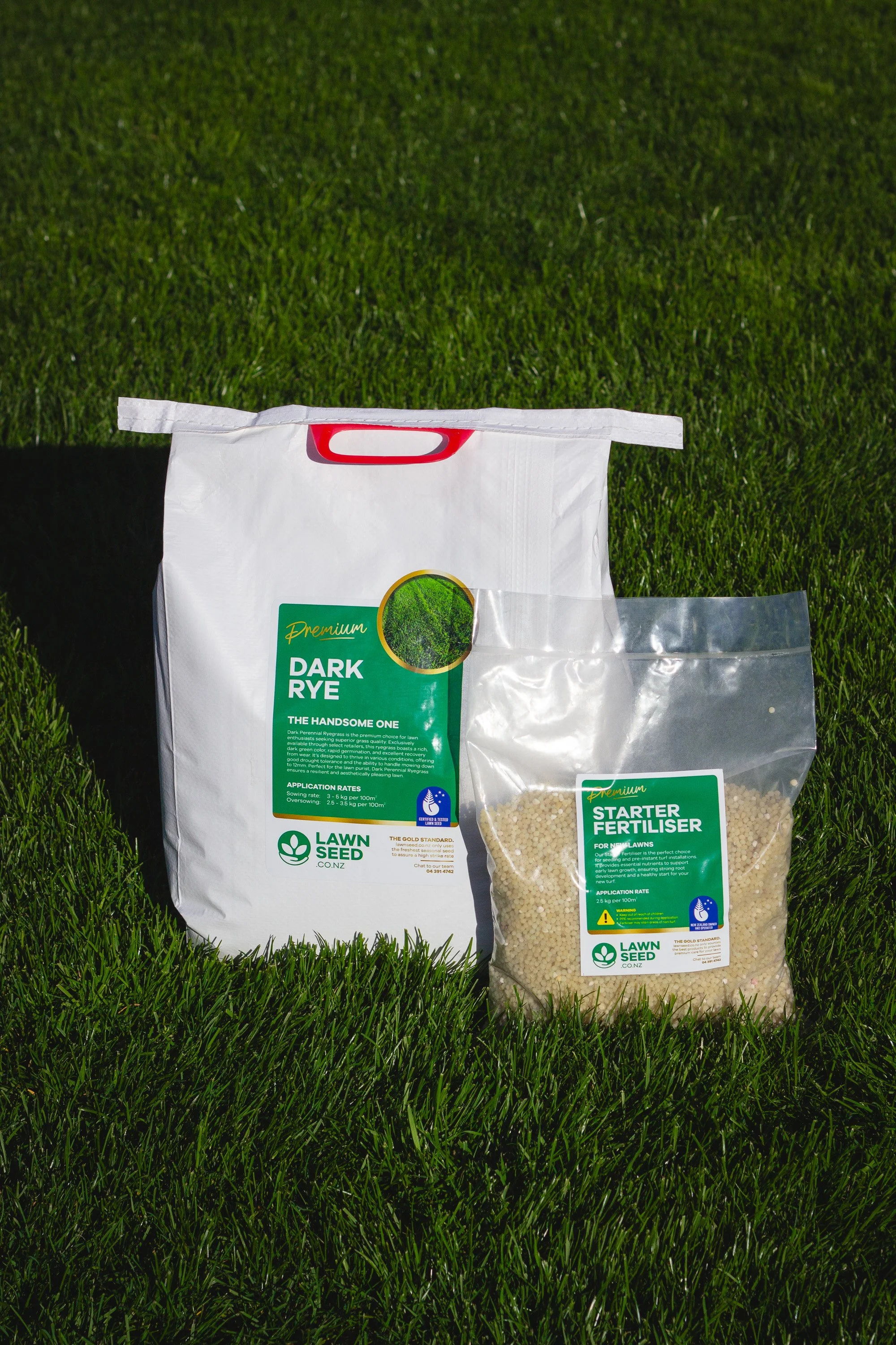 Lawn Seed Dark Rye 5kg Bag Starter Fertiliser 2.5kg Bag.jpg