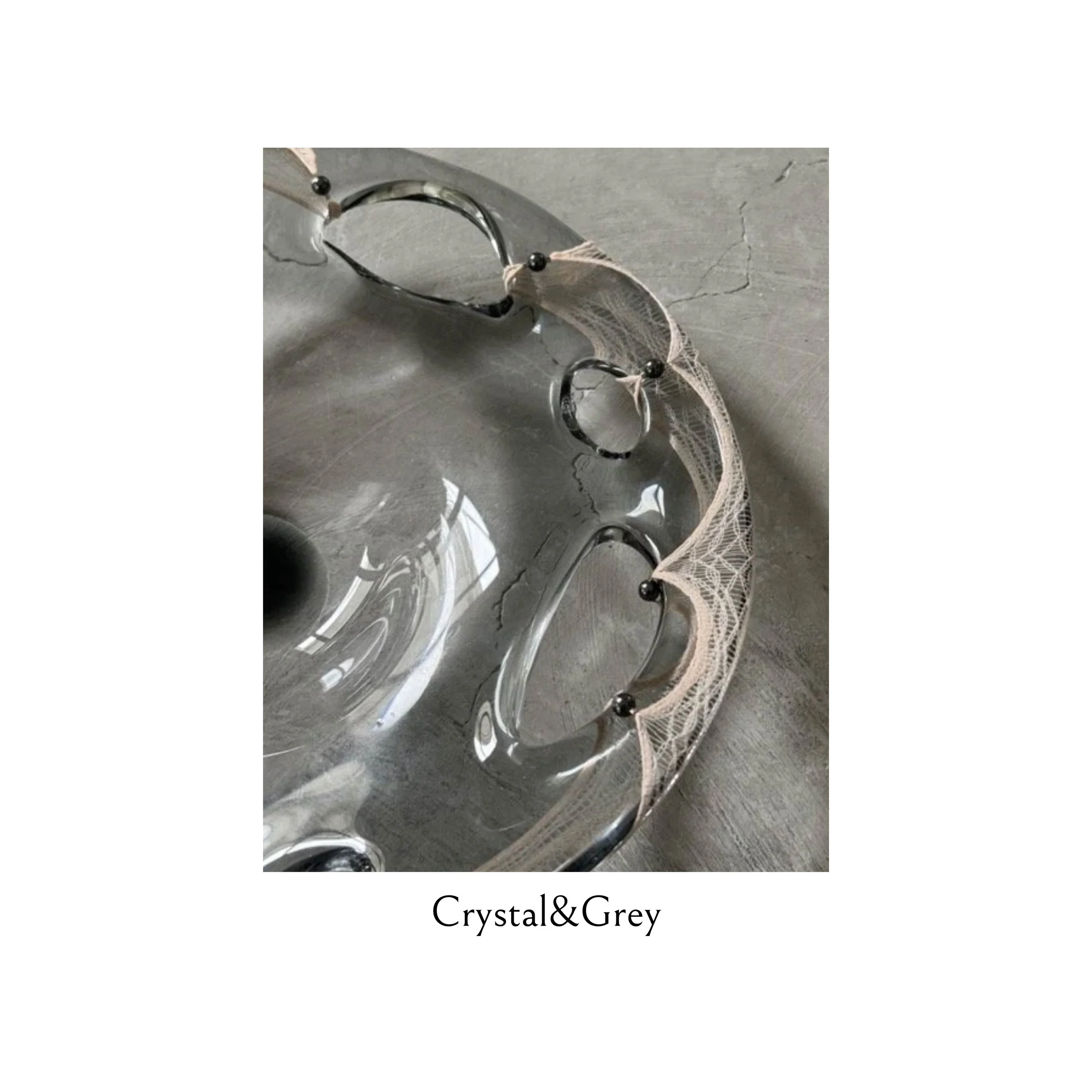 ROUND Leaf Glass Plate.jpg