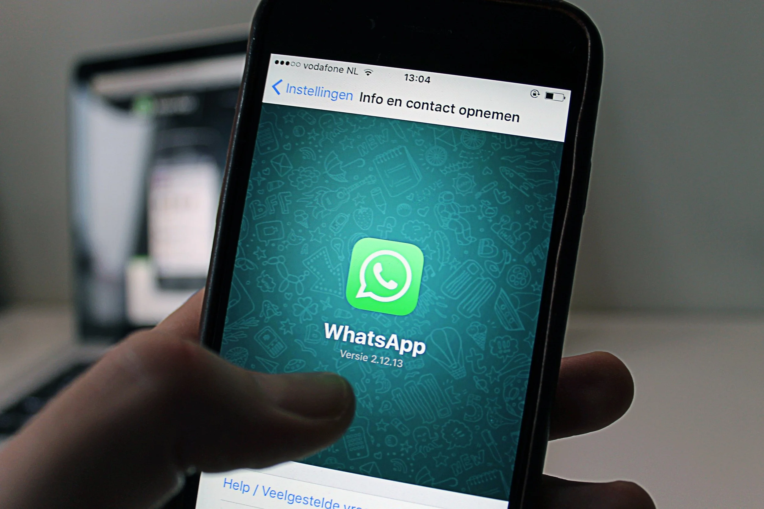 app-apple-chat-46924-1.jpg