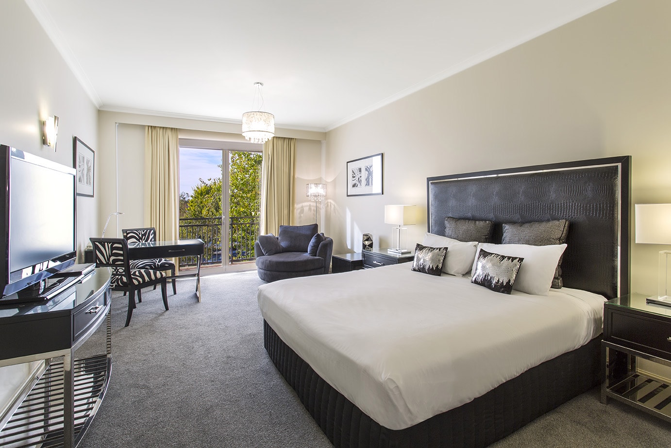 best-western-plus-the-carrington-shepparton-hotel-accommodation-executive-king-2.jpg