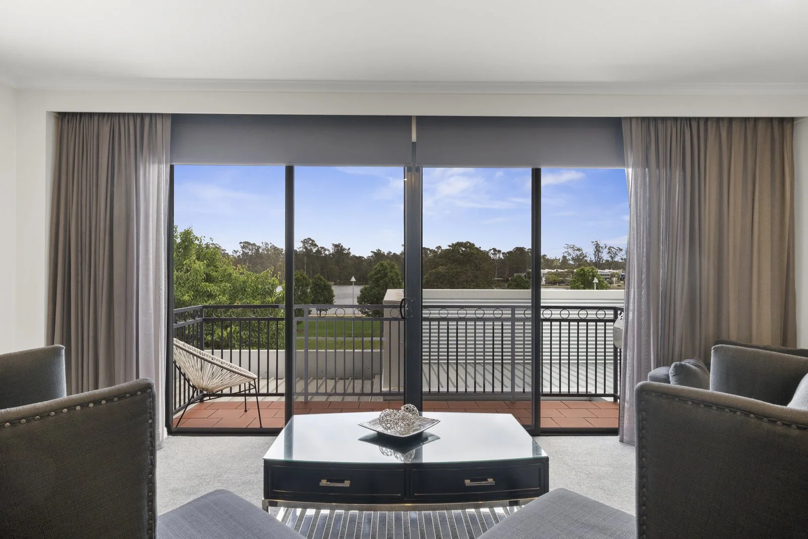 the-carrington-accommodation-hotel-shepparton-executive-suite-indi-hotels-5.jpg
