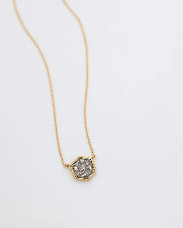 Pave hex necklace Ⅱ - ¥83,000