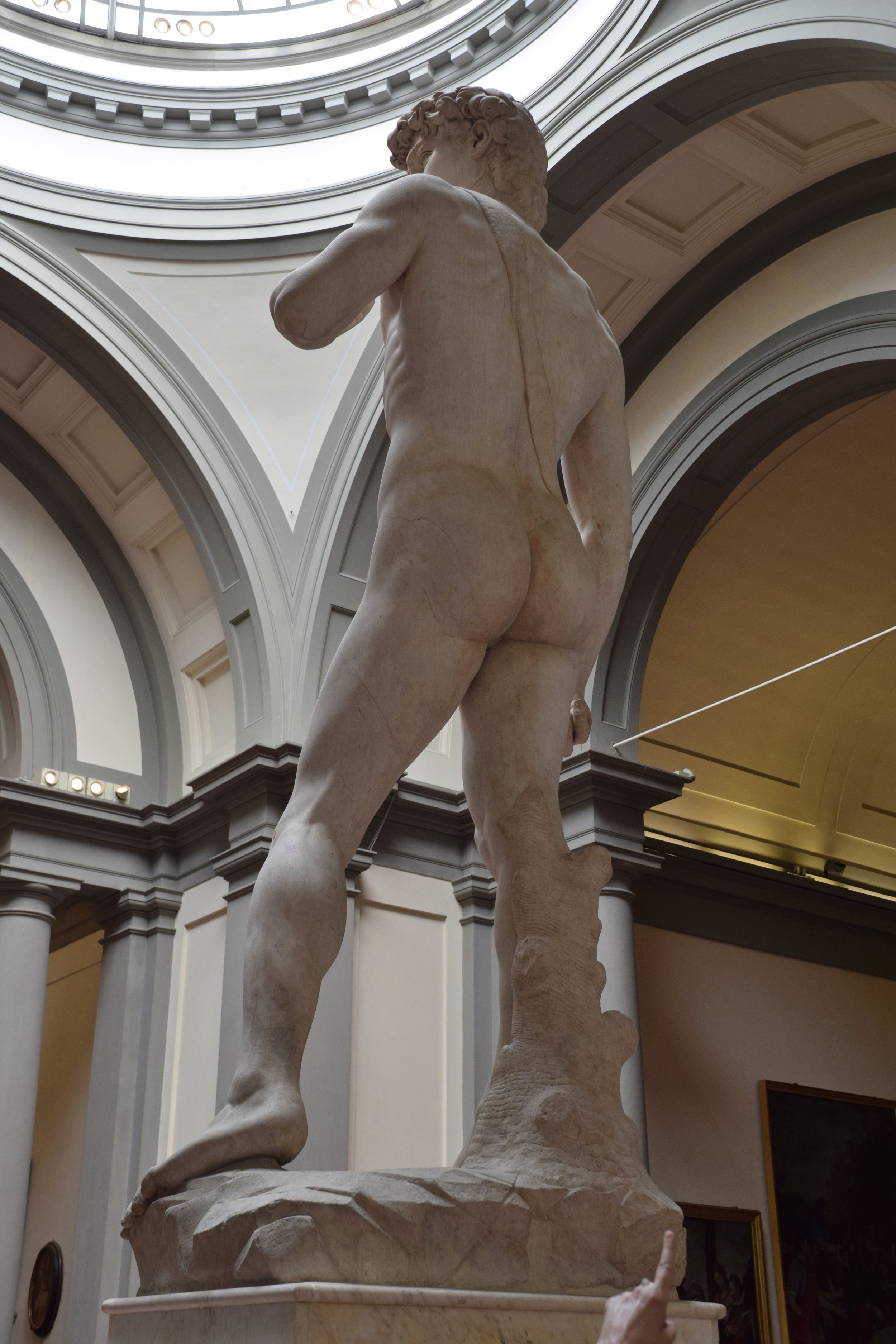 Galleria_dell'Accademia_Michelangelo’s_David,_Florence_2019_-_48170232147.jpg