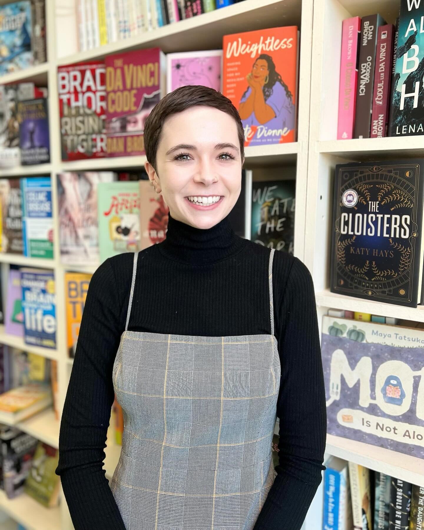 ✨ New year, new agent at Greenburger! ✨We are overjoyed (jumping with it, brimming with it, etc!!) to share that @h_strouth has joined our team. 

Send Hannah your nuanced and compelling literary and upmarket fic that digs deep into a wide range of e