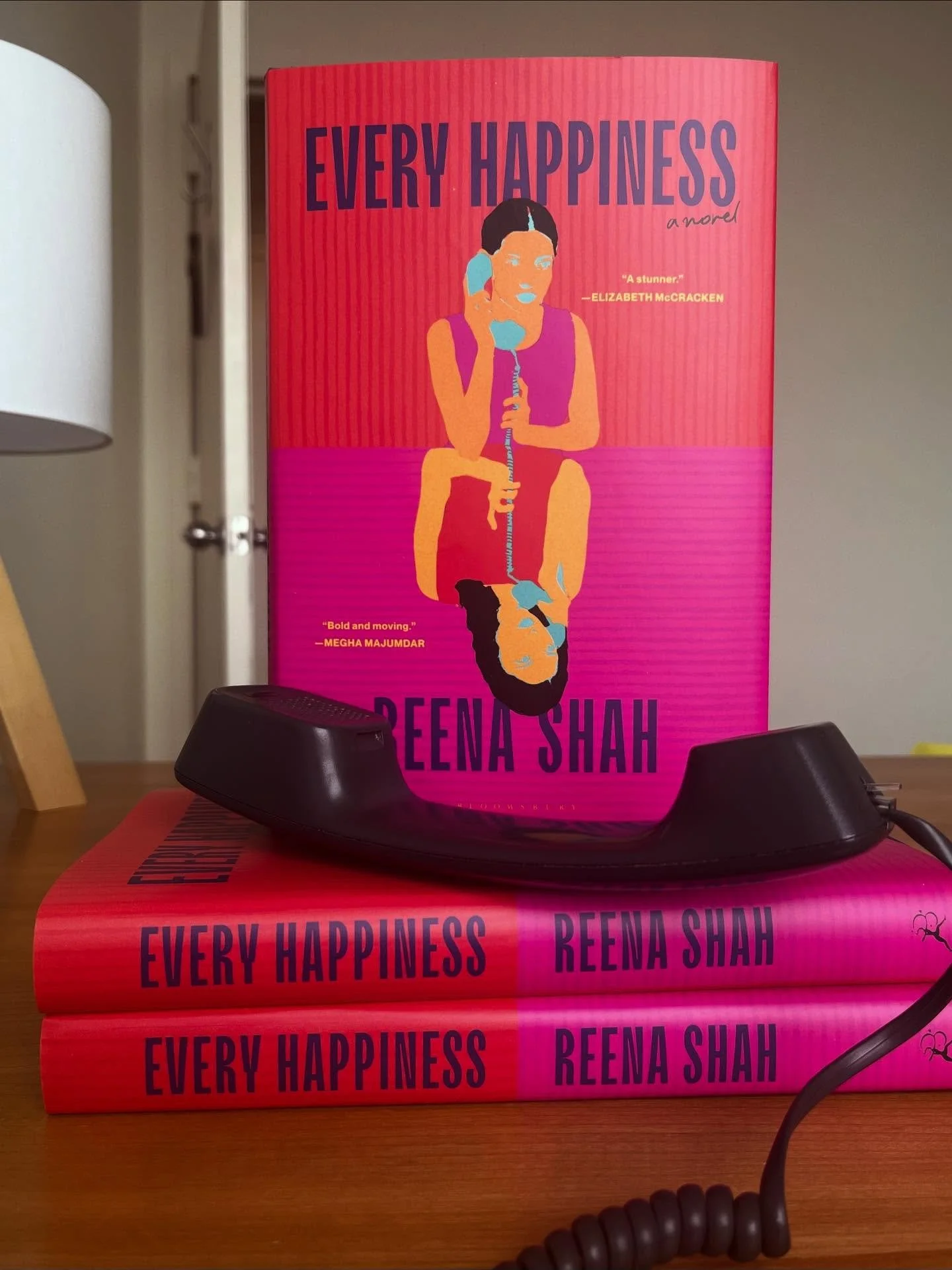 Some recently pubbed beauties we found posing oh-so casually around the office&hellip;

📞 @reenashah111&rsquo;s EVERY HAPPINESS, exploring the ties that bind two women across decades and continents despite rivalry, class difference, and the conflict